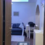 Apartament Komatas Modern In Bllok Area Tirana