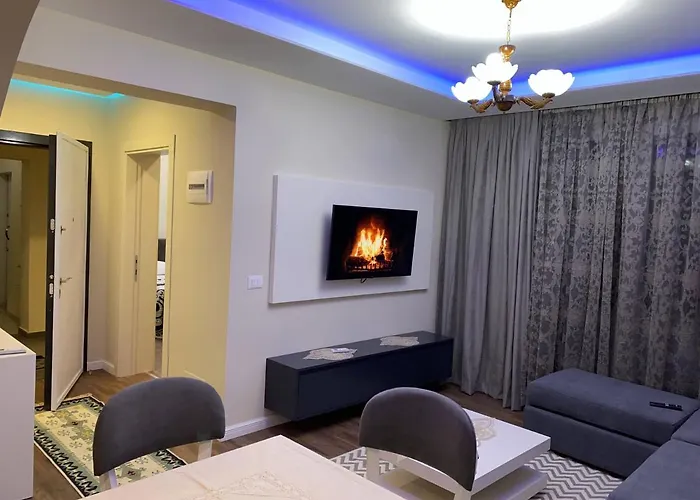 Apartament Komatas Modern In Bllok Area Tirana