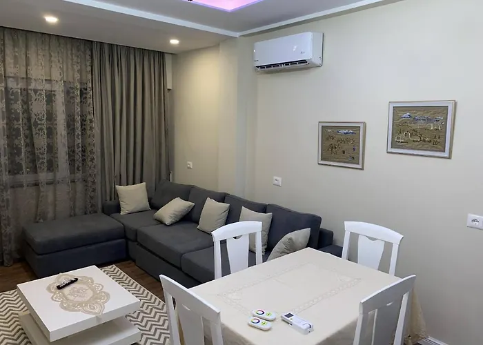 Komatas Modern In Bllok Area Apartament *