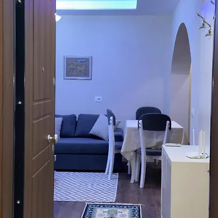 Appartement Komatas Modern In Bllok Area Tirana