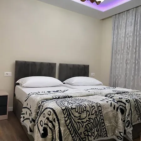Appartement Komatas Modern In Bllok Area *