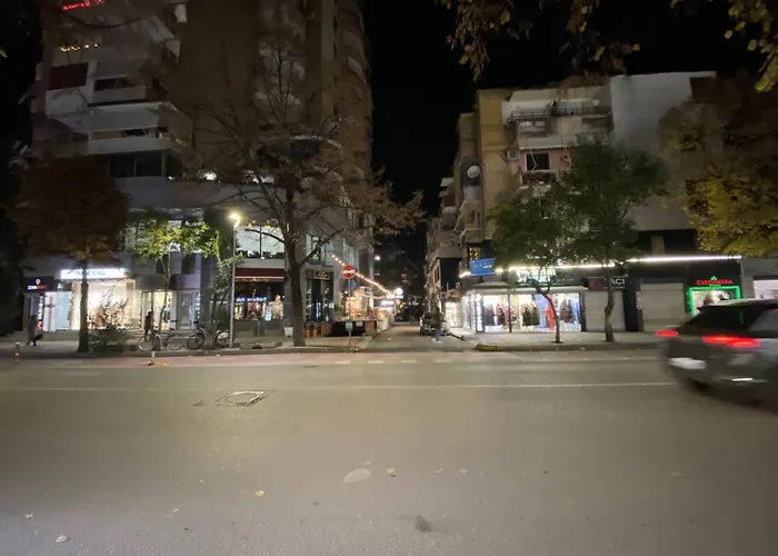Komatas Modern In Bllok Area Daire Tiran