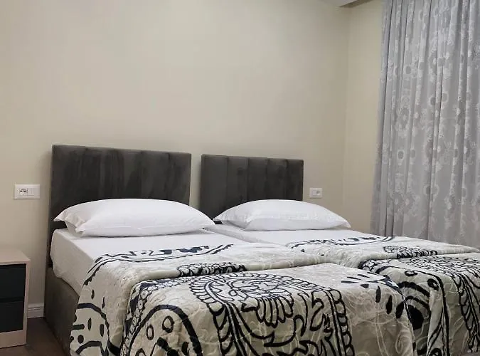 Daire Komatas Modern In Bllok Area *