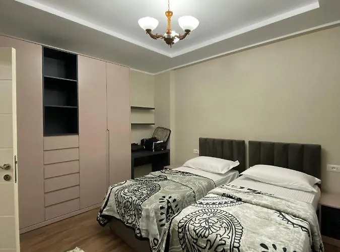 Komatas Modern In Bllok Area * Tiran